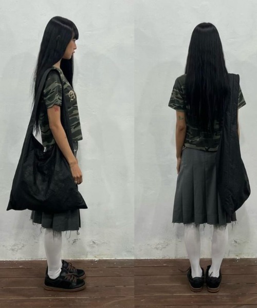 aeae（エーイーエーイー）の「Nylon Shoulder Bag（ショルダーバッグ・レディース・ホワイト/ブラック・FREE）」の13枚目の写真