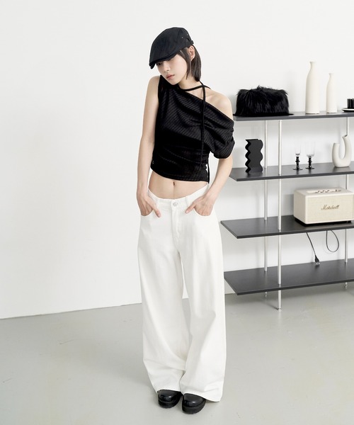 UNE MANSION(ユヌマンション)の「【男女兼用/UNISEX】【ボタンで自由にSIZE調節可能】バックボタンポイントワイドデニムパンツ(デニムパンツ・レディース・アイボリー/ブルー/ブラック/カーキ/チャコール/ベージュ/ライトブルー・LARGE/MEDIUM/SMALL)」の10枚目の写真