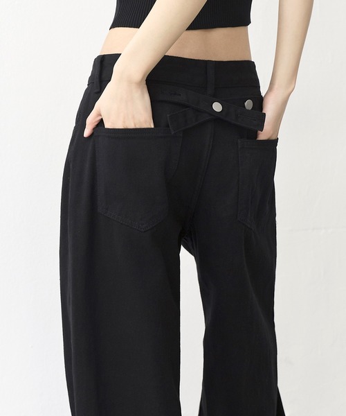 UNE MANSION(ユヌマンション)の「【男女兼用/UNISEX】【ボタンで自由にSIZE調節可能】バックボタンポイントワイドデニムパンツ(デニムパンツ・レディース・アイボリー/ブルー/ブラック/カーキ/チャコール/ベージュ/ライトブルー・LARGE/MEDIUM/SMALL)」の18枚目の写真