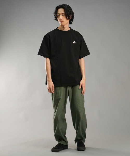 POLeR(ポーラー)の「【ムラサキスポーツ限定】POLER/ポーラー 半袖Tシャツ/ラッシュガード 水陸両用 UVケア ブランドロゴ 249MCV0023(Tシャツ/カットソー・メンズ・ホワイト/ブラック/グレー・M/L/XL)」の12枚目の写真