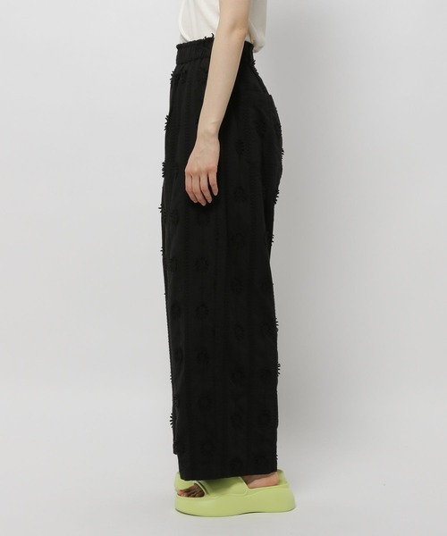 niko and（ニコアンド）の「フラワーレースイージーパンツ（その他