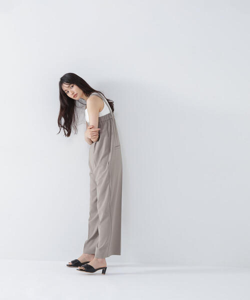 NATURAL BEAUTY BASIC（ナチュラルビューティーベーシック）の「◇ベアサロペット（サロペット/オーバーオール・レディース・ベージュ/ブラック・MEDIUM）」の14枚目の写真