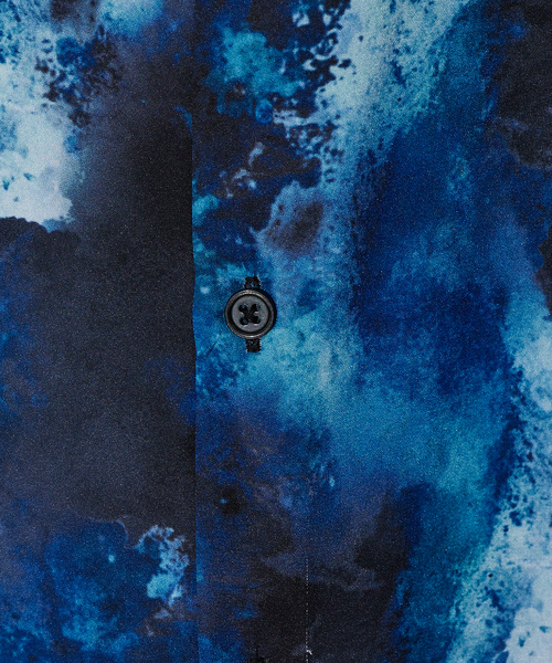 AH ABAHOUSE（エーエイチアバハウス）の「【AH ABAHOUSE】アブストラクト柄 半袖シャツ（シャツ/ブラウス・メンズ・グレー/ブラック・46/48）」の5枚目の写真