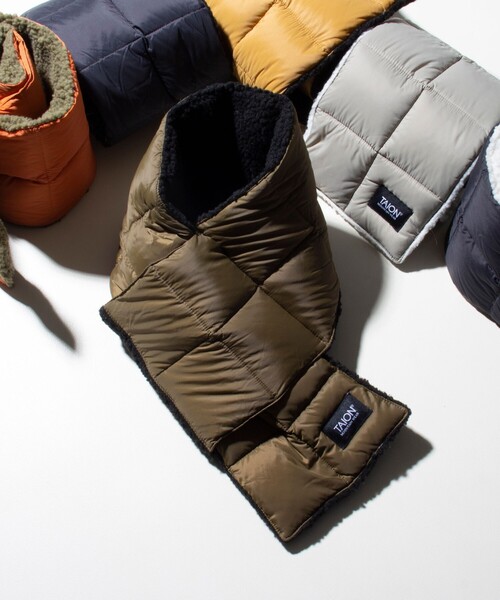 TAION（タイオン）の「【TAION/タイオン】GLOSTER別注 ボアリバーシブルマフラー ダウンマフラー 差し込み（マフラー・メンズ・オリーブ/ブラック/ホワイト系その他2/ホワイト系その他/ダークブルー/ダークグレー・FREE）」の5枚目の写真