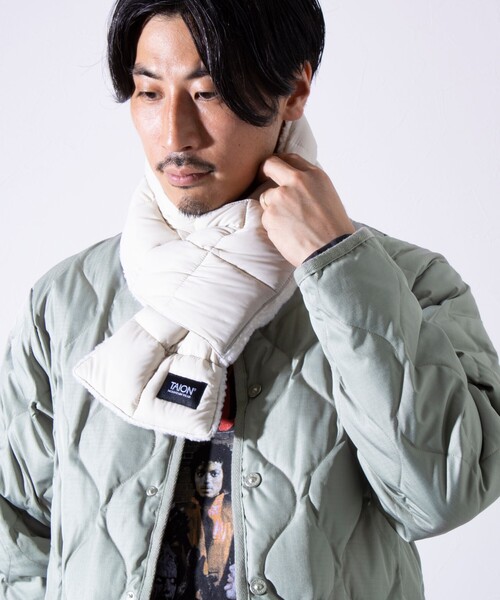 TAION（タイオン）の「【TAION/タイオン】GLOSTER別注 ボアリバーシブルマフラー ダウンマフラー 差し込み（マフラー・メンズ・オリーブ/ブラック/ホワイト系その他2/ホワイト系その他/ダークブルー/ダークグレー・FREE）」の15枚目の写真