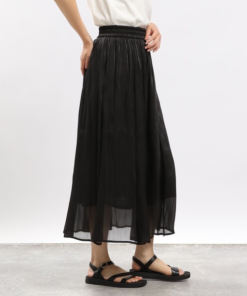 GLOBAL WORK Smile Seed Store（グローバルワーク スマイルシードストア）の「シャイニーフレアスカート/116018（スカート・レディース・ブラック/ブルー/グレイッシュベージュ・SMALL/MEDIUM/LARGE/X-LARGE）」の17枚目の写真