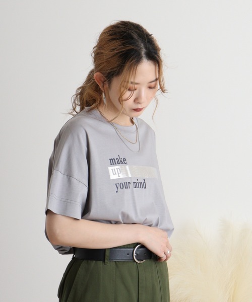 BRODIAEA(ブローディア)の「BRODIAEA ロゴ×箔プリント極サラTシャツ(Tシャツ/カットソー・レディース・ライム/サーモンピンク/ブラック/シルバーグレー/マスタード・40)」の13枚目の写真