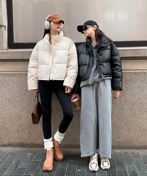 c.u.l(シーユーエル)の「ボリューム エコレザーテイスト エコダウンジャケット culw740(ダウンジャケット/コート・レディース・ホワイト/カーキ/ブラック・M/L)」の6枚目の写真