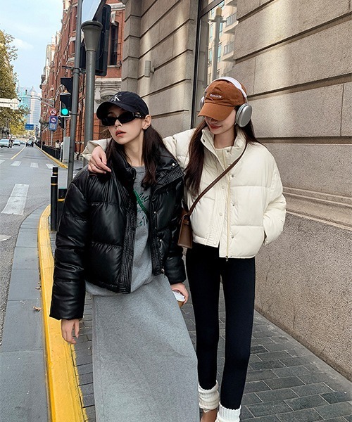 c.u.l(シーユーエル)の「ボリューム エコレザーテイスト エコダウンジャケット culw740(ダウンジャケット/コート・レディース・ホワイト/カーキ/ブラック・M/L)」の9枚目の写真