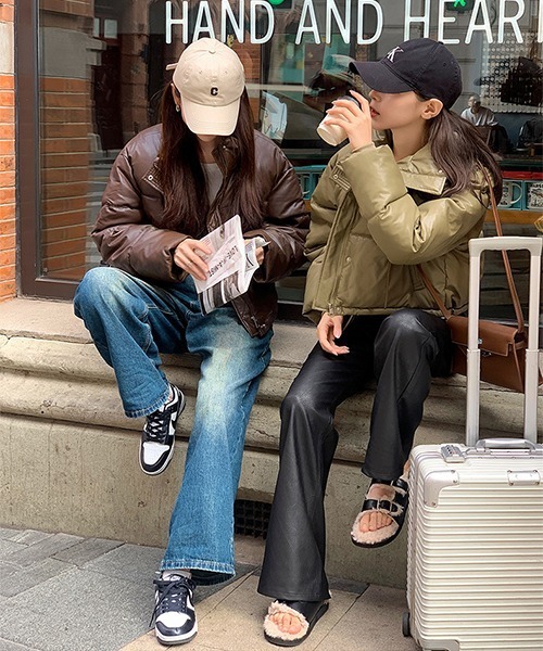 c.u.l(シーユーエル)の「ボリューム エコレザーテイスト エコダウンジャケット culw740(ダウンジャケット/コート・レディース・ホワイト/カーキ/ブラック・M/L)」の10枚目の写真