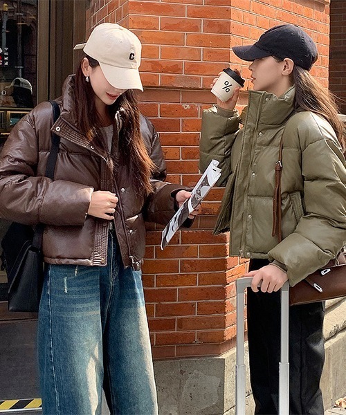 c.u.l(シーユーエル)の「ボリューム エコレザーテイスト エコダウンジャケット culw740(ダウンジャケット/コート・レディース・ホワイト/カーキ/ブラック・M/L)」の12枚目の写真