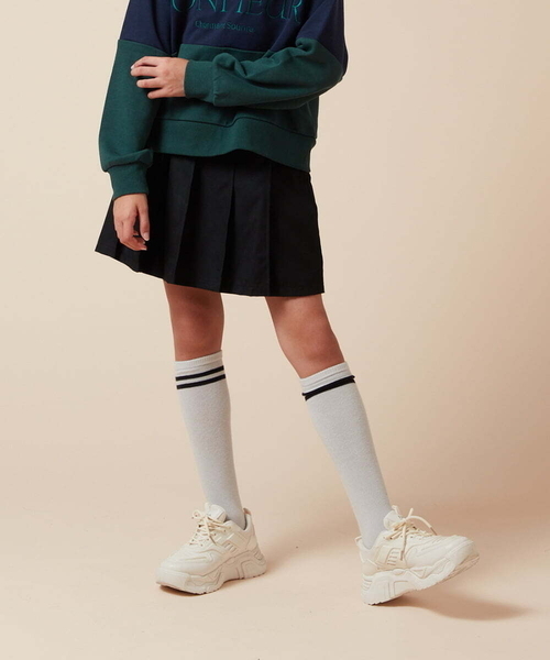 a.v.v（アーヴェヴェ）の「[120-130]【インパン付き】タックプリーツスカート（スカート・キッズ・ボルドー/ベージュ/ブラック・120/130）」の16枚目の写真