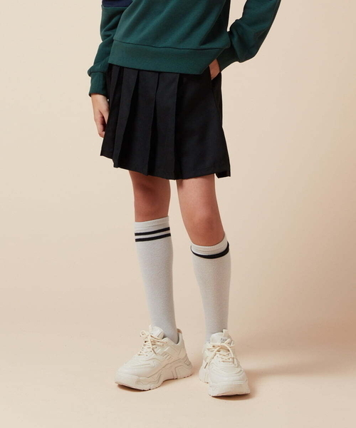 a.v.v（アーヴェヴェ）の「[120-130]【インパン付き】タックプリーツスカート（スカート・キッズ・ボルドー/ベージュ/ブラック・120/130）」の18枚目の写真