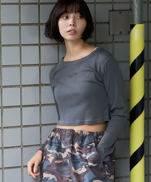 SHORT ROUND（ショートラウンド）の「SHORT ROUND/ショートロゴリブロンT（Tシャツ/カットソー・レディース・グレー/スミクロ・FREE）」の6枚目の写真