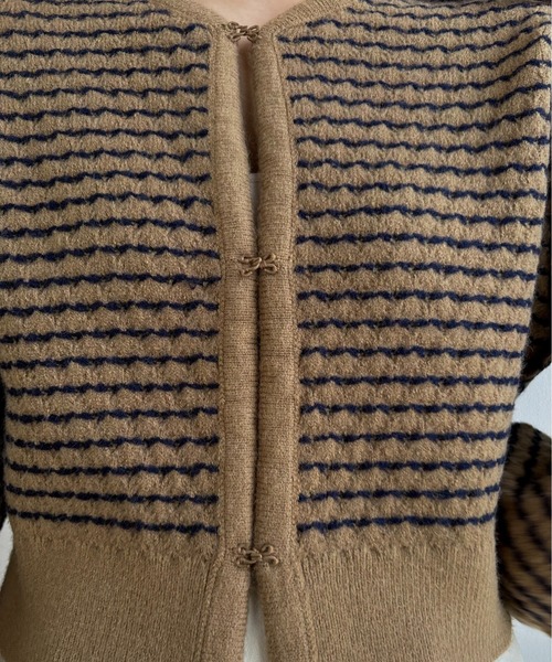 lawgy（ラウジー）の「reversible pattern front point knit / リバーシブルパターンフロントポイントニット（ニット/セーター・レディース・ブラウン/ヘザーグレー/クリーム・FREE）」の11枚目の写真