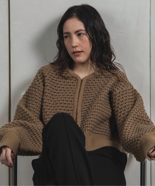 lawgy（ラウジー）の「reversible pattern front point knit / リバーシブルパターンフロントポイントニット（ニット/セーター・レディース・ブラウン/ヘザーグレー/クリーム・FREE）」の6枚目の写真