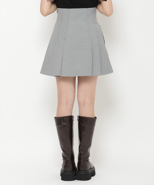 REDYAZEL（レディアゼル）の「ハイウエストタックチェックミニスカート（スカート・レディース・ブラック/ブラウン・MEDIUM/SMALL）」の14枚目の写真