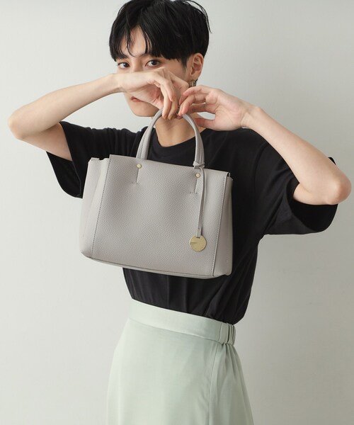 OPAQUE.CLIP（オペークドットクリップ）の「◆【人間工学/2WAY】シュリンクミドルトートバッグ（トートバッグ・レディース・ブラック/グレー/サンドベージュ・00）」の4枚目の写真