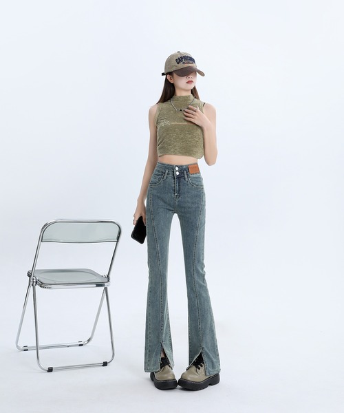 aimoha（アイモハ）の「【Aimoha】スリットマイクロフレアジーンズ（デニムパンツ・レディース・ブラック/ライトブルー/ブルー・LARGE/MEDIUM/SMALL）」の7枚目の写真