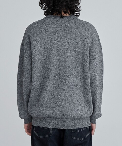 coen(コーエン)の「メランジクルーネックニット(ニット/セーター・メンズ・グレー/ベージュ/ロイヤルブルー・M/L/XL)」の18枚目の写真