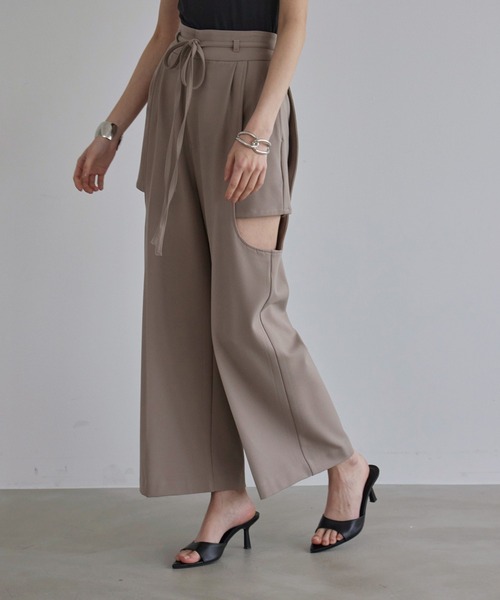 MIELI INVARIANT(ミエリインヴァリアント)の「Soft Warm Hole Slacks(スラックス・レディース・ブラック/グレー系その他/モカ・SMALL/MEDIUM)」の19枚目の写真