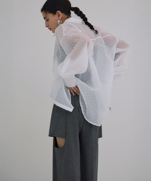 MIELI INVARIANT(ミエリインヴァリアント)の「Soft Warm Hole Slacks(スラックス・レディース・ブラック/グレー系その他/モカ・SMALL/MEDIUM)」の4枚目の写真