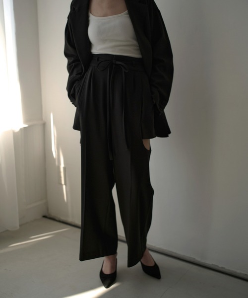 MIELI INVARIANT(ミエリインヴァリアント)の「Soft Warm Hole Slacks(スラックス・レディース・ブラック/グレー系その他/モカ・SMALL/MEDIUM)」の6枚目の写真