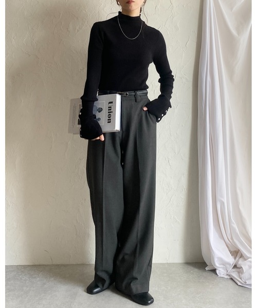 She's Closet(シーズクローゼット)の「長袖タイトハイネックリブ袖ボタンニットトップス(ニット/セーター・レディース・オレンジ/レッド/杢グレー/アイボリー/ブラック/マスタード/カーキ/ブラウン・FREE)」の15枚目の写真