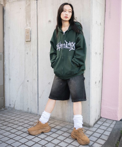 WEGO（ウィゴー）の「WEGO/ワッペンロゴジップパーカー（パーカー・メンズ・ブラウン/ブラック/ダークグリーン/杢グレー・MEDIUM/LARGE）」の6枚目の写真