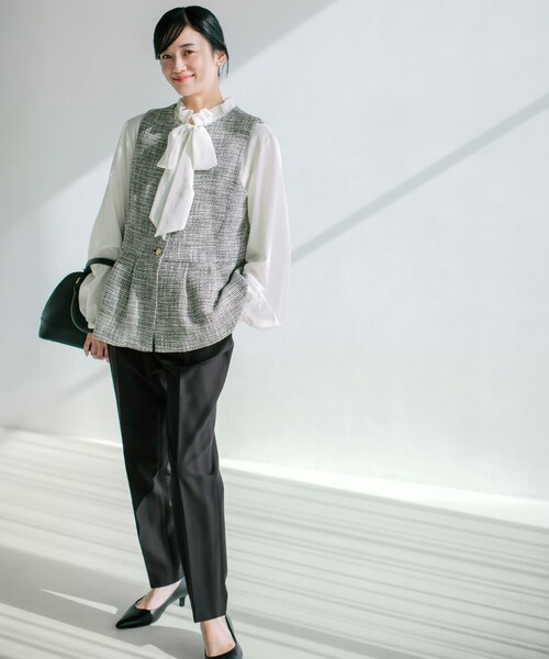 THE SHOP TK （ザ ショップ ティーケー ）の「【汚れ防止/シワになりにくい/セレモニー/通勤】ダブルクロステーパードパンツ/洗える/サスティナブル（その他パンツ・レディース・ベージュ/ネイビー/ブラック・11/12/13/14）」の7枚目の写真