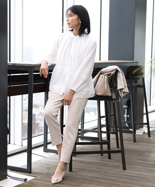 THE SHOP TK （ザ ショップ ティーケー ）の「【汚れ防止/シワになりにくい/セレモニー/通勤】ダブルクロステーパードパンツ/洗える/サスティナブル（その他パンツ・レディース・ベージュ/ネイビー/ブラック・11/12/13/14）」の11枚目の写真