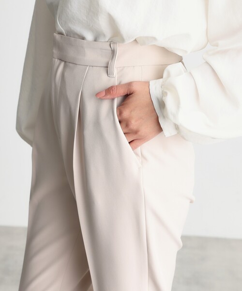 THE SHOP TK （ザ ショップ ティーケー ）の「【汚れ防止/シワになりにくい/セレモニー/通勤】ダブルクロステーパードパンツ/洗える/サスティナブル（その他パンツ・レディース・ベージュ/ネイビー/ブラック・11/12/13/14）」の20枚目の写真