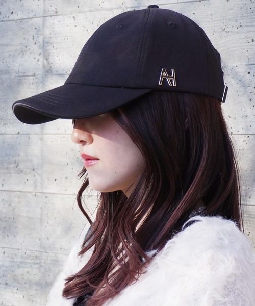 aimoha(アイモハ)の「【Aimoha】メタルロゴキャップ(キャップ・レディース・オフホワイト/ブラック・FREE)」の3枚目の写真
