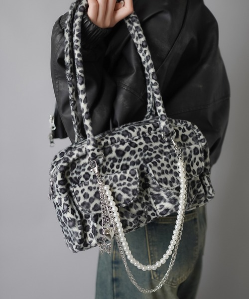 SPINNS(スピンズ)の「ウォレットチェーン/パールバタフライ(ウォレットチェーン・レディース・シルバー・ONESIZE)」の3枚目の写真