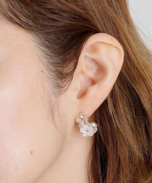 grove(グローブ)の「さくらモチーフフックピアス(ピアス(両耳用)・レディース・アイボリー/ピンク/ベビーピンク・00)」の7枚目の写真