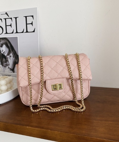 L LABEL（エルラベル）の「キルティングショルダーフラップバッグ（ショルダーバッグ・レディース・ピンク/ホワイト/ブラック/ベージュ・FREE）」の6枚目の写真