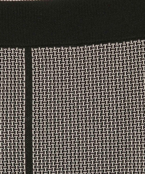 LEPSIM(レプシィム)の「14ゲージアソート柄ニットスカート 286165(スカート・レディース・ブラック/ブラック系その他/ネイビー・FREE/TALL)」の12枚目の写真