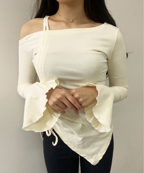kirakiraShop(キラキラショップ)の「ワンショルダー ギャザー カットソー トップス(Tシャツ/カットソー・レディース・クリーム/ブラック・FREE)」の21枚目の写真