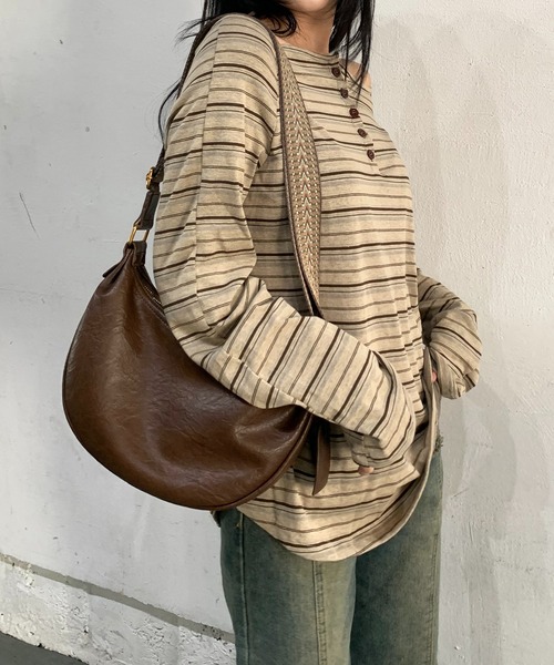 lilful（リルフル）の「パネル柄ベルトハーフムーンミニバッグ グランジ（ショルダーバッグ・レディース・ブラック/カーキ/ブラウン・F）」の21枚目の写真