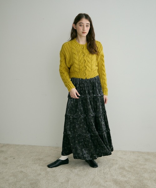 Crisp(クリスプ)の「【ZOZO限定】フラワーベロアティアードスカート(スカート・レディース・ブラック/チャコールグレー・FREE)」の11枚目の写真