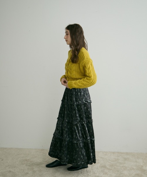 Crisp(クリスプ)の「【ZOZO限定】フラワーベロアティアードスカート(スカート・レディース・ブラック/チャコールグレー・FREE)」の13枚目の写真