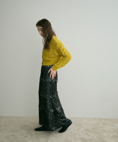 Crisp(クリスプ)の「【ZOZO限定】フラワーベロアティアードスカート(スカート・レディース・ブラック/チャコールグレー・FREE)」の14枚目の写真