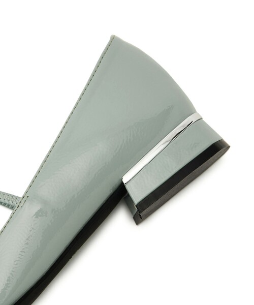 SY UNITED ARROWS(シーユナイテッドアローズ)の「<SY>ウェーブカットリボン フラット25●↑(パンプス・レディース・ブラック/シルバー/ケリーグリーン・22cm/22.5cm/23cm/23.5cm/24cm/24.5cm/25cm)」の7枚目の写真