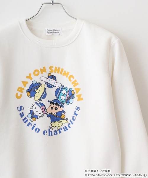 sanrio(サンリオ)の「クレヨンしんちゃん×サンリオキャラクターズ プリント裏起毛トレーナー(スウェット・メンズ・ブラック/ピンクベージュ/グレイッシュベージュ/オフホワイト/サックスブルー/ネイビー・LL/M/L)」の2枚目の写真