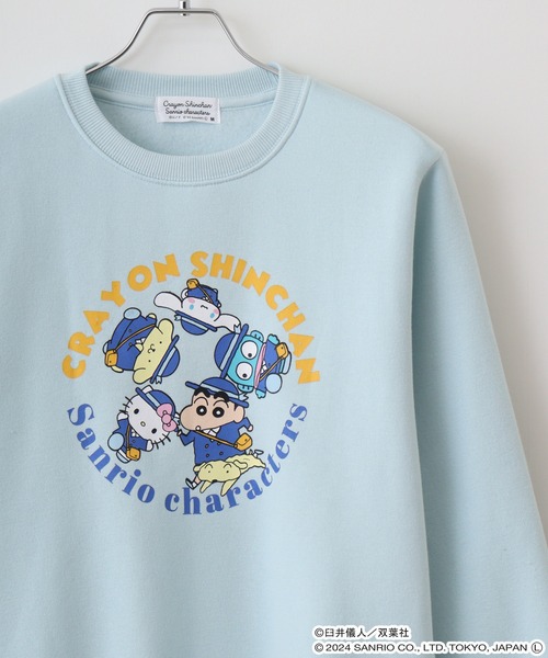 sanrio(サンリオ)の「クレヨンしんちゃん×サンリオキャラクターズ プリント裏起毛トレーナー(スウェット・メンズ・ブラック/ピンクベージュ/グレイッシュベージュ/オフホワイト/サックスブルー/ネイビー・LL/M/L)」の5枚目の写真