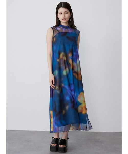 MURUA（ムルーア）の「シェイドフラワーレイヤードワンピース（ワンピース・レディース・ブラック/ブルー/アイボリー・FREE）」の20枚目の写真