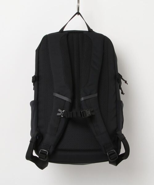 FJALL RAVEN (フェールラーベン)の「Skule 20 (FJALLRAVEN/フェールラーベン)(バックパック/リュック・レディース・ブラック/グリーン/ライトグレー・ONE SIZE)」の4枚目の写真