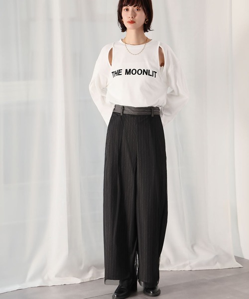 Ampirula(アンピルーラ)の「チュールドッキングピンストライプフレアワイドパンツ(その他パンツ・レディース・グレイッシュベージュ/ブラック・FREE)」の4枚目の写真