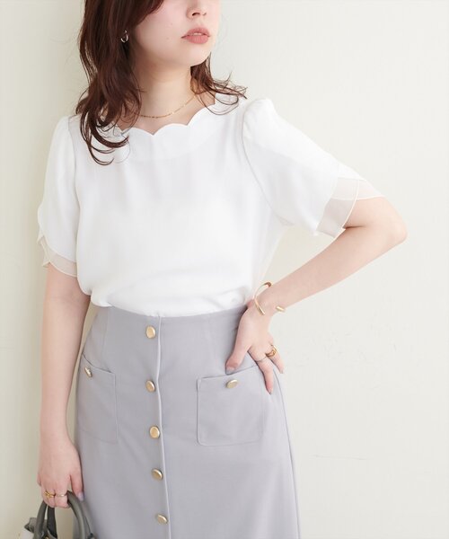 natural couture(ナチュラルクチュール)の「チューリップスリーブスカラップネックブラウス(シャツ/ブラウス・レディース・アイボリー/ピンクベージュ/サックスブルー/ミント/ネイビー・FREE)」の6枚目の写真