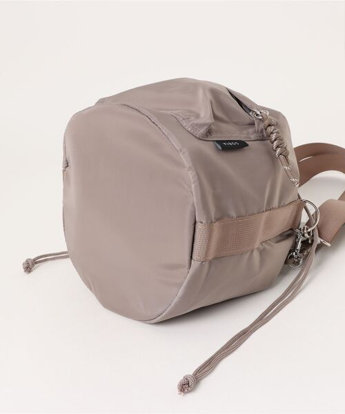 MAGASIN DE MODE Onjna（マガジンデモードオンジェナ ）の「【MAGASIN DE MODE Onjna】コード編み巾着ショルダーバッグ SNBD ※（ショルダーバッグ・レディース・ブラック/ベージュ/アイボリー/カーキ/ストーン・FREE）」の14枚目の写真
